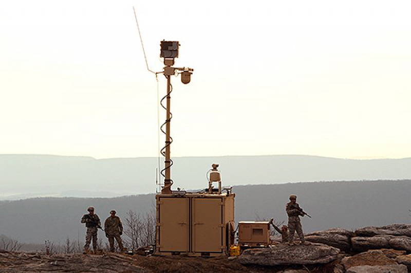 2013년 주피터 관련 주한미군 병사들이 탐지 장비를 설치하고 훈련을 하고 있는 모습