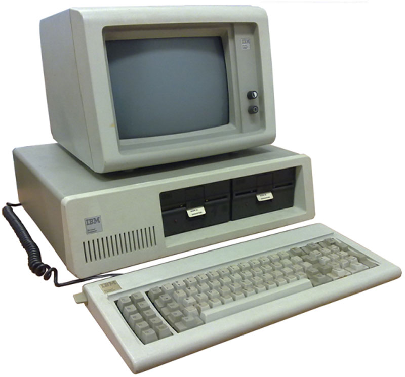 IBM-PC:IBM이 만든 오리지널 IBM-PC. 개인용 컴퓨터 분야에 뛰어든 IBM은 애플 컴퓨터에 존재하던 확장슬롯 방식을 기본으로 채택합니다. 스티브워즈니악의 철학을 애플이 아니라 IBM-PC가 계승한 것입니다.
