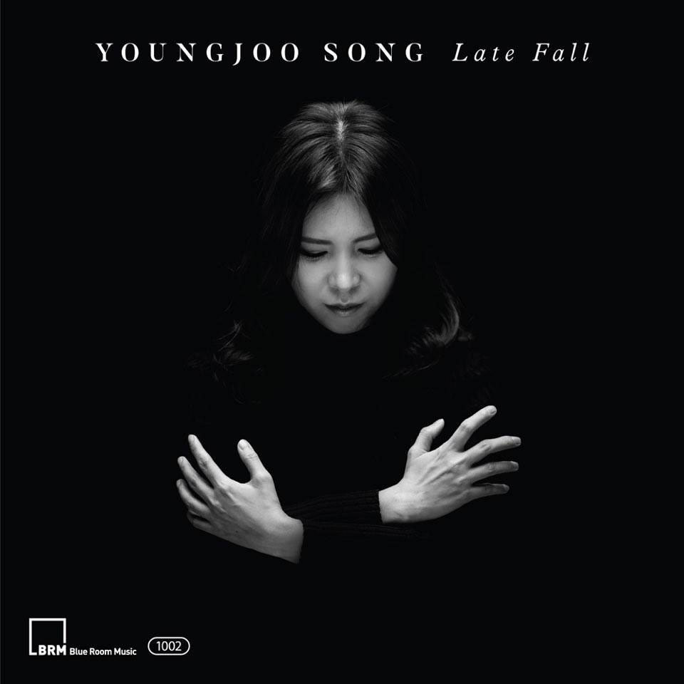 송영주의 첫 솔로 라이브 앨범 'Late Fall' 표지