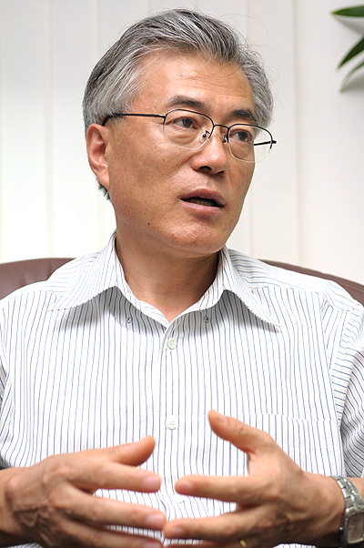 문재인 노무현재단 이사장