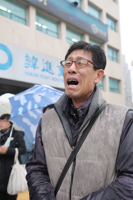 “최강서를 살려내라” 분노한 한진중 노동자들 영도조선소 진입 시도
