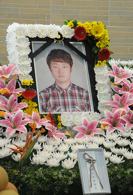 “최강서를 살려내라” 분노한 한진중 노동자들 영도조선소 진입 시도