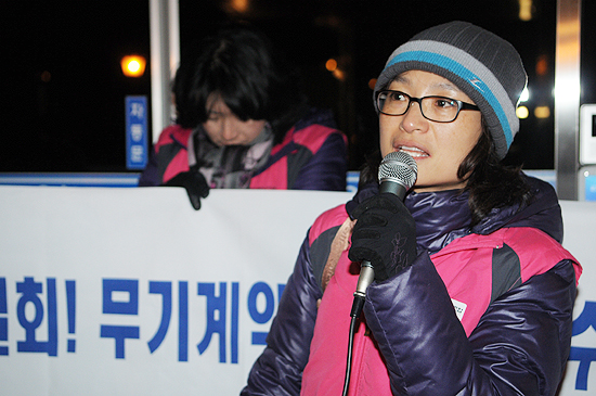 [포토]한파 속 부산시교육청서 노숙단식농성 벌이는 학교비정규직