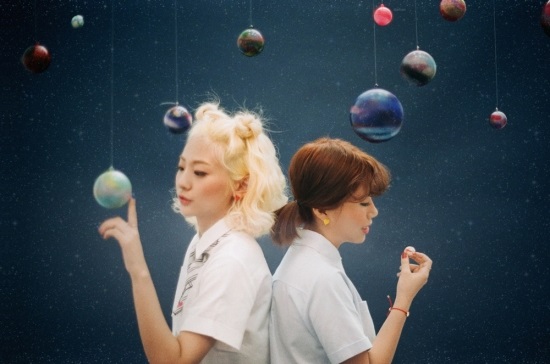 볼빨간사춘기, 인디 듀오