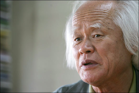 '광화문 할아버지'로 불리는 이관복 씨의 모습이다