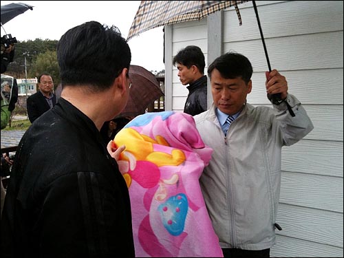 엄기영 후보 측 불법 선거운동 적발