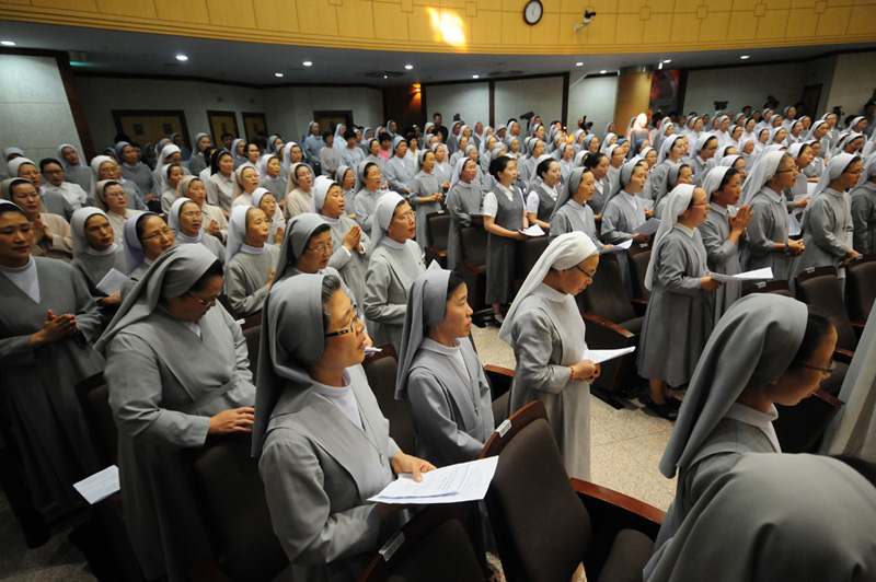 국정원 규탄 목소리 높이는 수녀들
