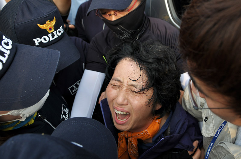 헬기보며 절규하는 문정선 시의원