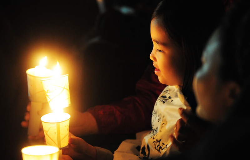 세월호 침몰, 촛불이 밝힌 희망