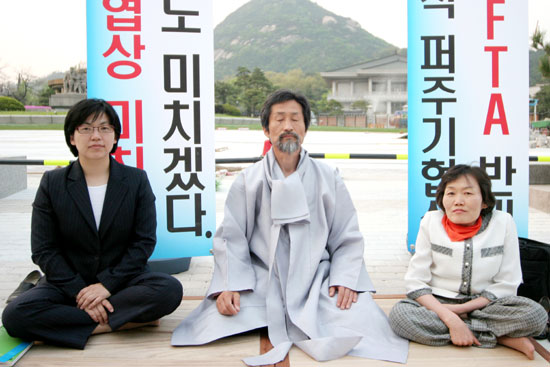 강기갑의원과 이정희 당선자