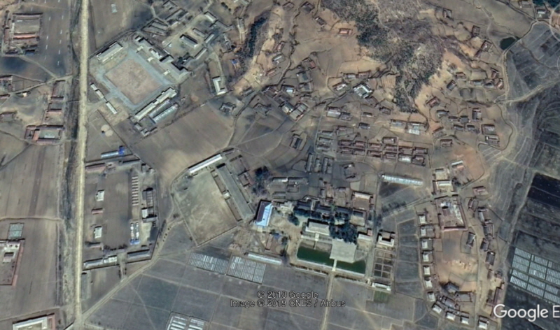 구글어스로 탐색한 북한 ‘신오리 미사일기지’ 일대 위성사진