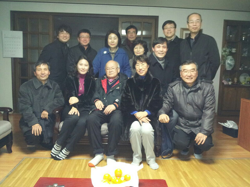 이지영 교수와 서울대 심리학과 상담교실 동문들