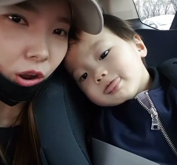 신보라와 그의 조카