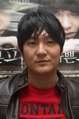 강효진 감독