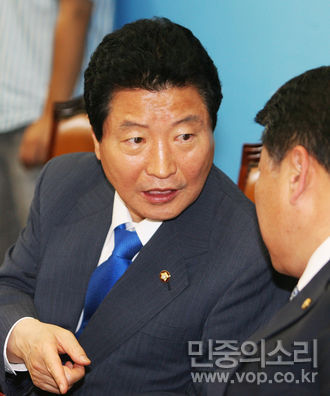 한나라당 안상수 원내대표
