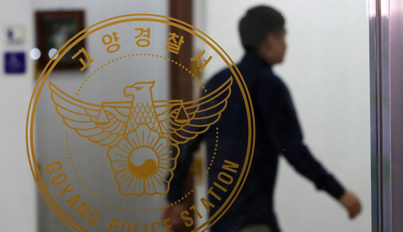 9일 경기고양경찰서는 “저유소 인근 서울-문산고속도로 건설 현장에서 일하는 스리랑카인 노동자 A(27)씨가 풍등을 날렸다가 화재가 발생한 것으로 보고 구속영장을 신청할 방침”이라고 밝혔다.