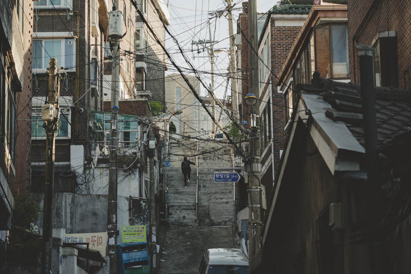 영화 기생충 한 장면