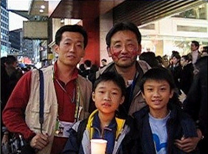 2005년 12월 홍콩에 간 김도균 조직국장