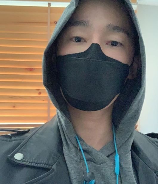허지웅 SNS 근황 사진
