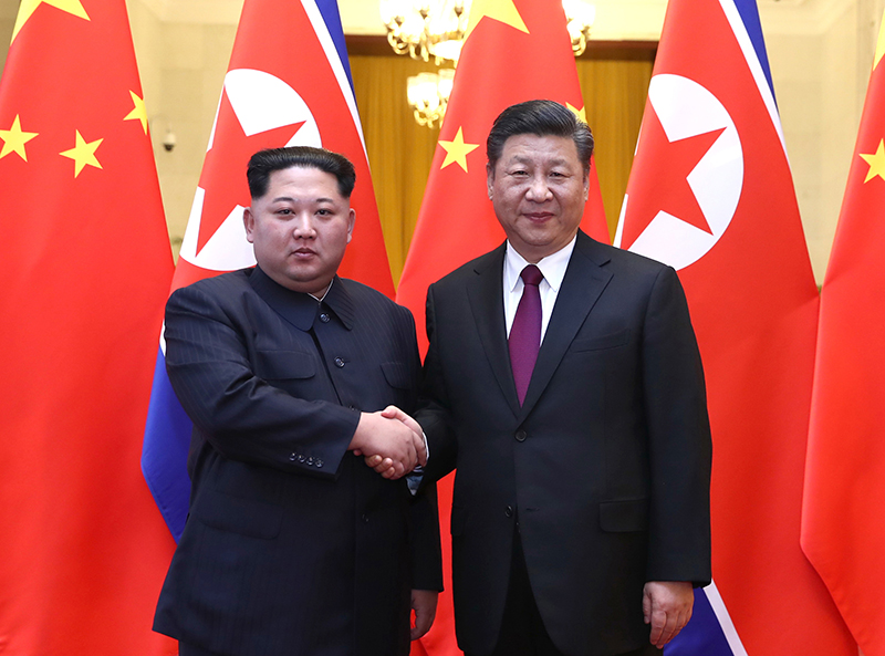 김정은(왼쪽) 북한 국무위원장과 시진핑(習近平) 중국 국가주석