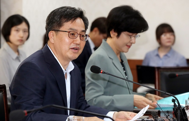 경제현안간담회 주재하는 김동연 경제부총리
