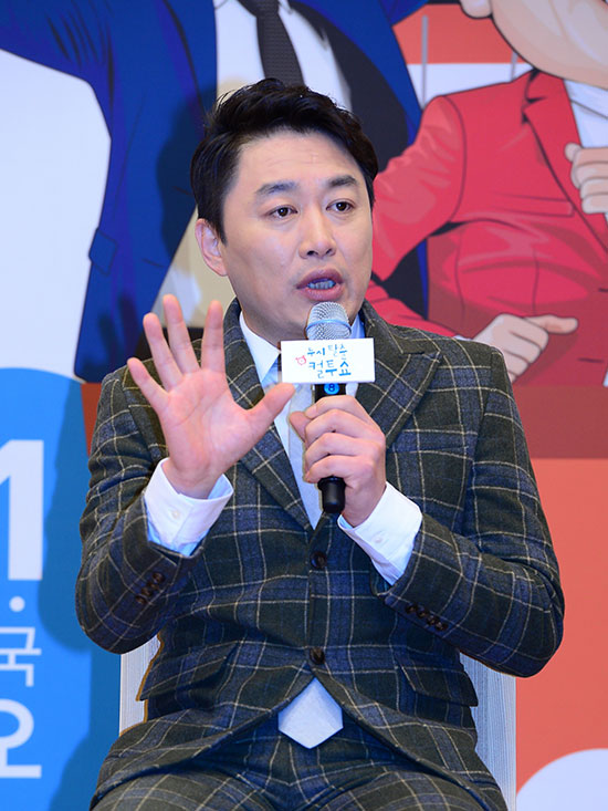 10년 정산 기자간담회에서 정찬우