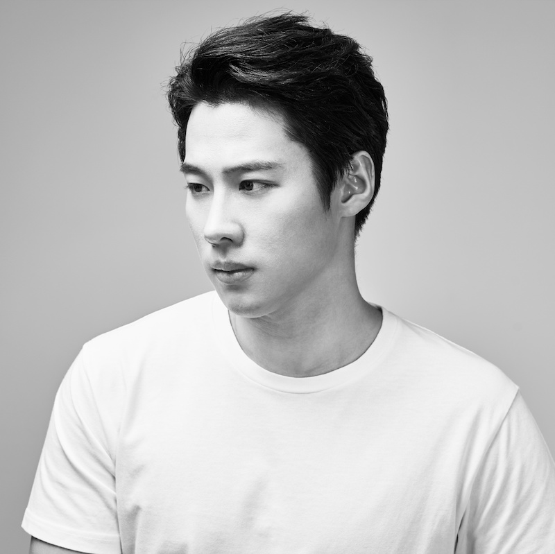 어시용 프로필