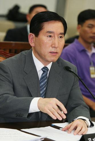 설명하는 조현오 경찰청장 후보자