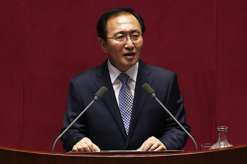 노회찬 정의당 원내대표가 4일 국회 본회의장에서 비교섭단체 대표 연설을 하고 있다.