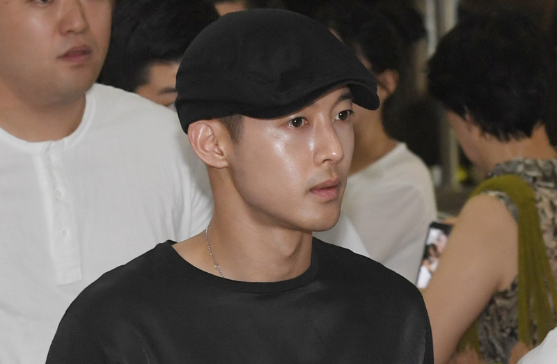 배우 겸 가수 김현중.