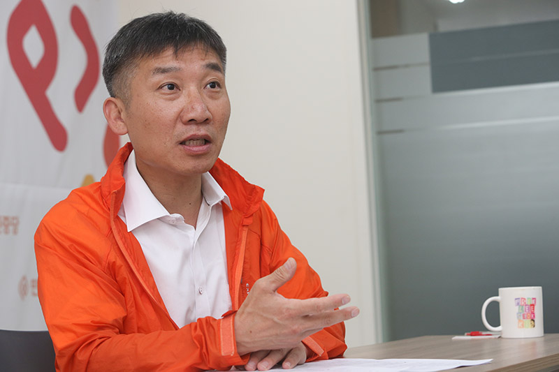 이상규 민중당 대표가 6일 서울 여의도 민중당 사무소에서 민중의소리 기자와 인터뷰하고 있다.