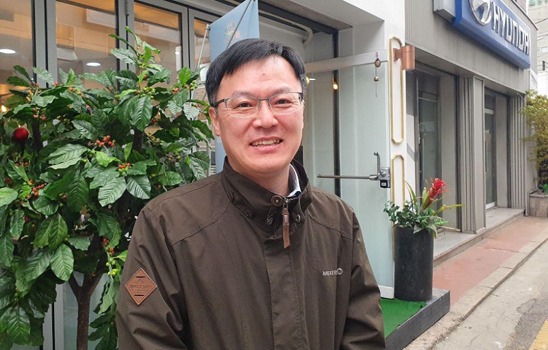 국가보안법 위반 혐의로 재판을 받고 있는 IT사업가 김호씨를 지난 18일 서울 합정동에 위치한 그의 사무실에서 만났다.