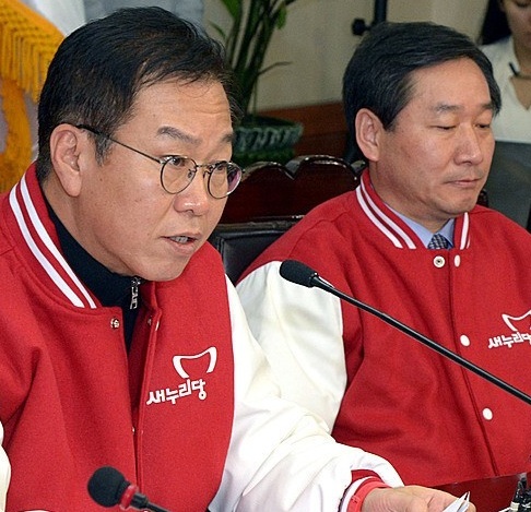 새누리당 중앙선거대책위원회 권영세 종합상황실장