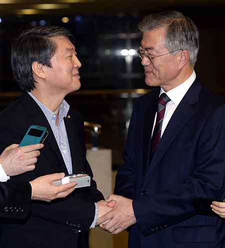 문재인 새정치민주연합 대표와 안철수 의원