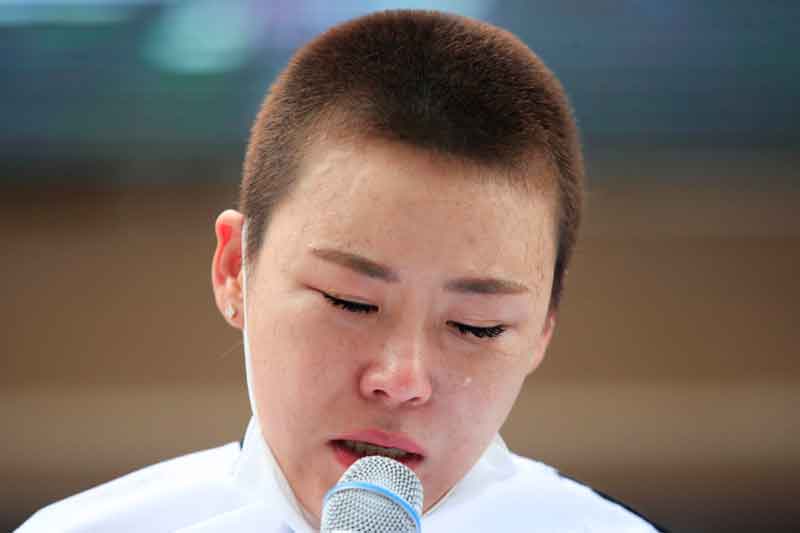 13일 오전 서울 중구 청계천 예금보험공사 앞에서 인천국제공항 보안검색서비스노조는 ‘인천공항 비정규직 부당해고 집회’를 열고 삭발을 단행했다. 이들은 인천국제공항공사의 직접고용 전환 과정에서 공개채용에 탈락해 실직 위기에 처한 노동자들에 대한 해고 철회와 고용 안정을 요구했다.