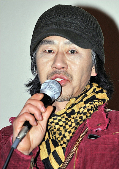 “잡풀이 어찌 소나무가 되리오”···영화배우 판영진 숨진 채 발견-민중의소리
