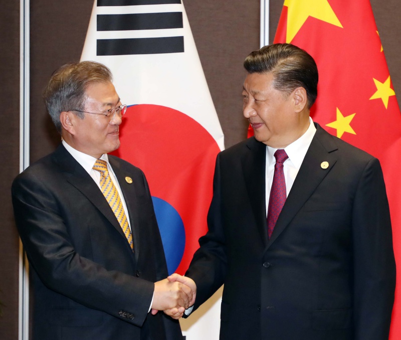 문재인 대통령과 시진핑 중국 국가주석의 정상회담. 자료사진.
