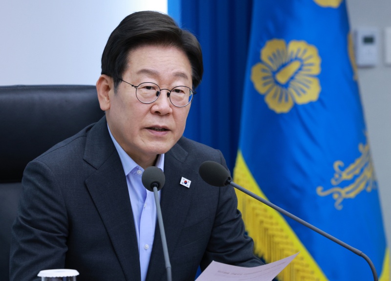 이재명 대통령이 24일 서울 용산 대통령실 청사에서 열린 제5차 수석보좌관회의에서 발언하고 있다. 2025.07.24.