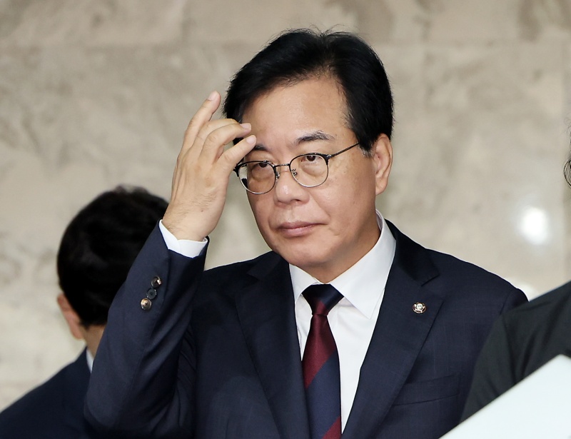 송언석‘사면요청’문자에국힘내부“당체면뭐가되냐”비판