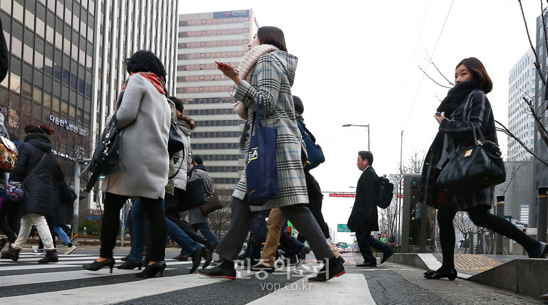 새해 첫 출근, 일상은 남루하지만 계속 된다.