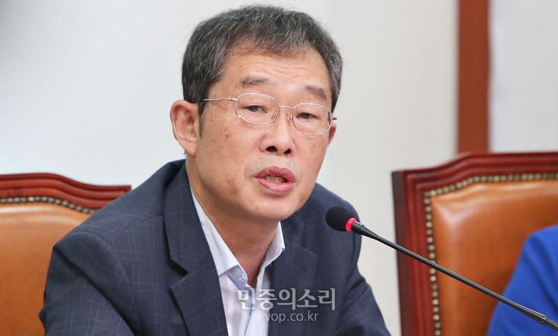 이용득 더불어민주당 의원.