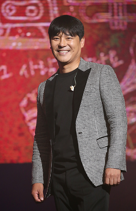 포즈 취하는 임창정[포토] - 민중의소리