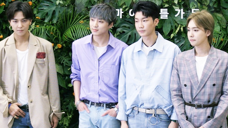 위너, 흰티에 청바지만 입어도 ‘패피의 포스’ (영상) - 민중의소리