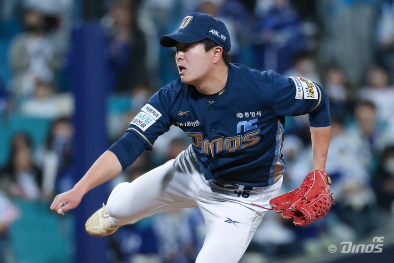 NC 다이노스, 4월 투·타 MVP 손주환, 손아섭 선정