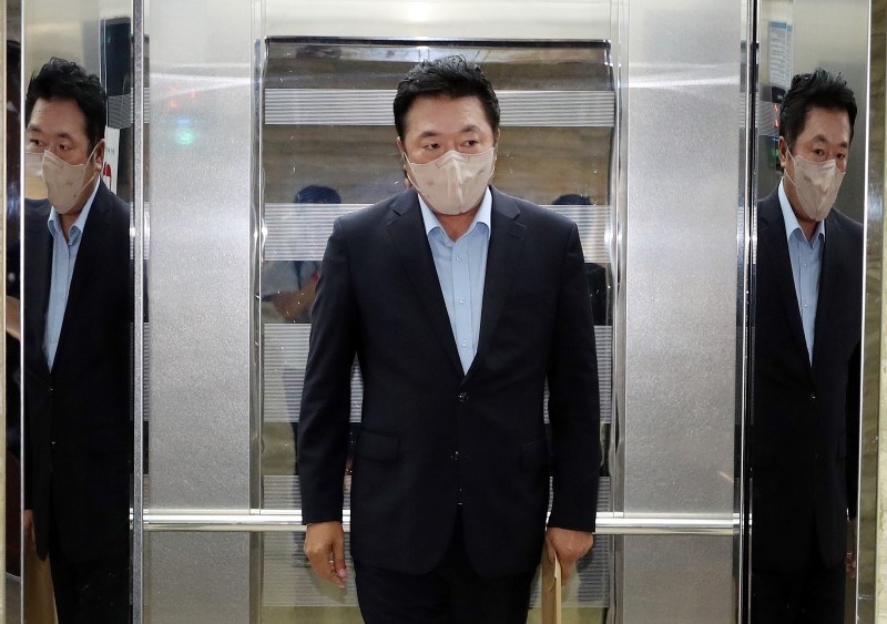 윤유 이미지