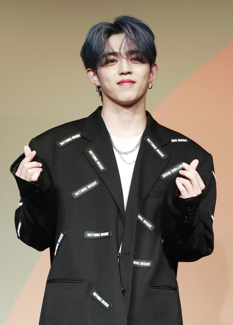 세븐틴(Seventeen) 에스쿱스가 22일 오후 서울 강남구 인터컨티넨탈 서울 코엑스에서 열린 7집 미니앨범 ‘헹가래’ 발매기념 기자간담회에 참석해 포즈를 취하고 있다. 2020.6.22.