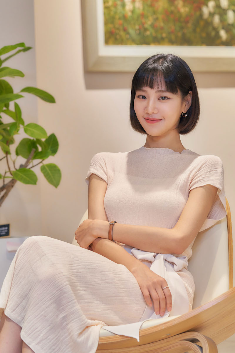 배우 한지은