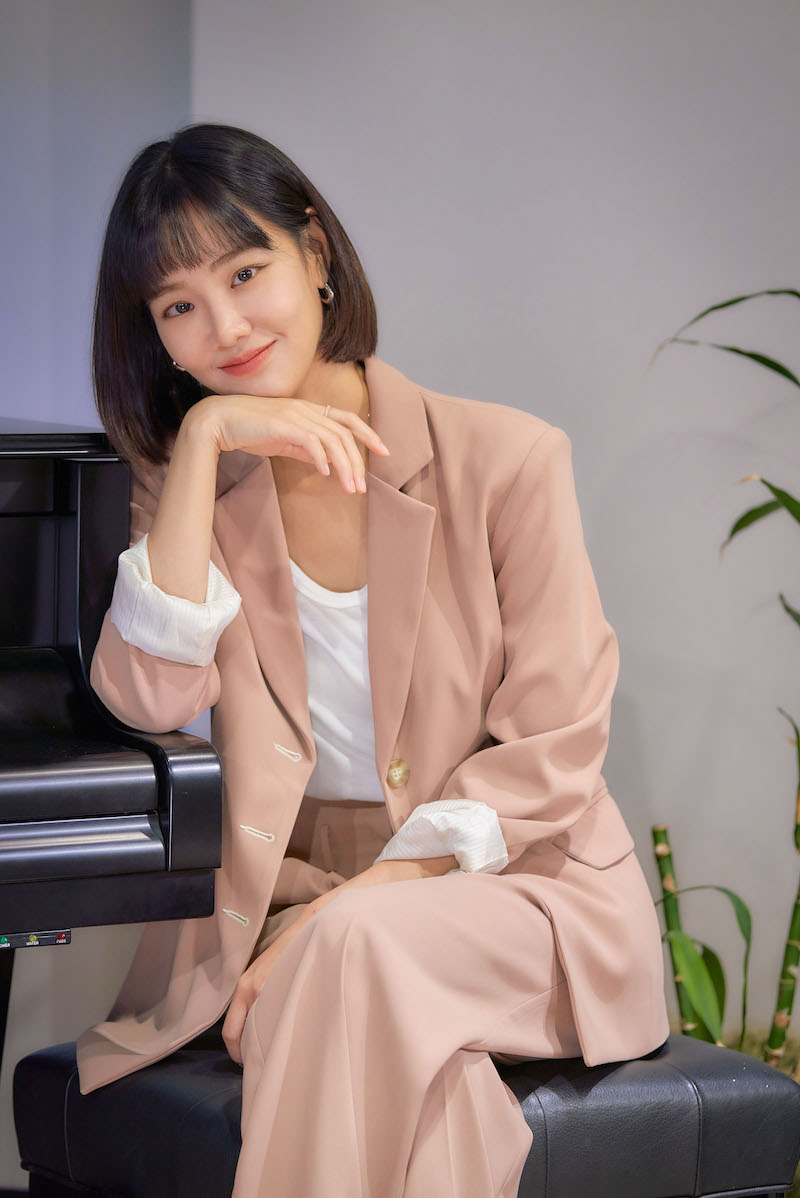 배우 한지은