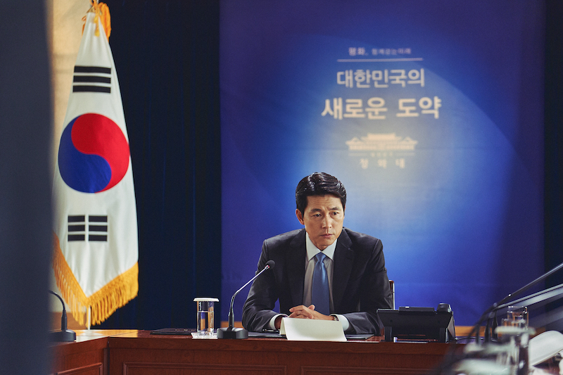 영화 '강철비 2:정상회담' 배우 정우성 스틸컷.
