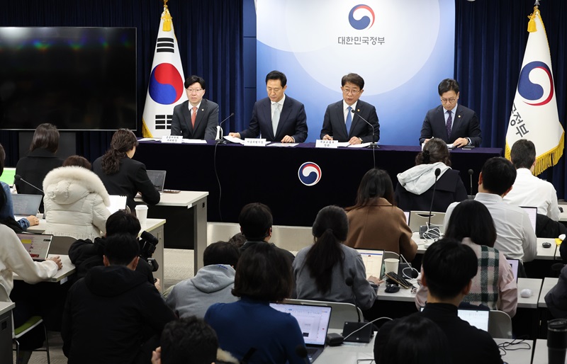 ‘토허제해제’한달만에확대·재지정결정...오세훈“심려끼쳐송구스럽다”